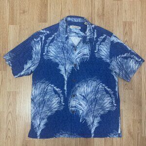 Tommy Bahama Casual Button Down Shirt Mens Large Blue White Floral Print Beach
